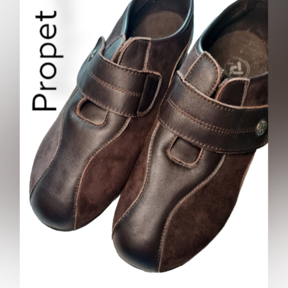 NEW, never-worn Propet women's Diana Strap Flat, brown, size 11 4E